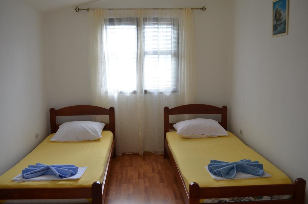 Apartments Dobrisa Kotor Ruang foto
